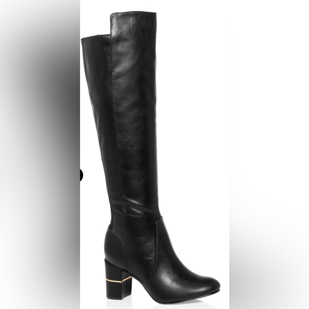 New in Box Priscilla Knee High Boot Size 8 Wide Fit